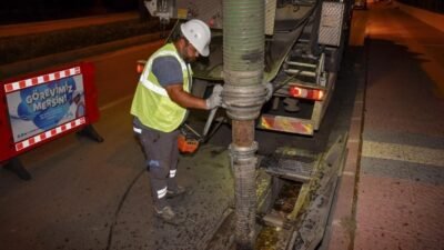 Mersin Büyükşehir Belediyesi MESKİ Genel Müdürlüğü’nün, kent genelinde yağmur suyu