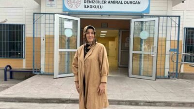 Hatay’da öğrenim gördüğü okula öğretmen olarak atanan Esra Sultan Kaya,