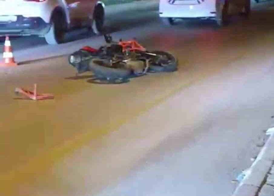 Hatay’da devrilerek sürüklenen motosikletin 20 yaşındaki sürücüsü hayatını kaybetti. Kaza,