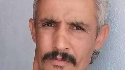 Antalya’nın Korkuteli ilçesinde yaşanan korkunç olayda, motosikletin devrilmesi sonucu düşen