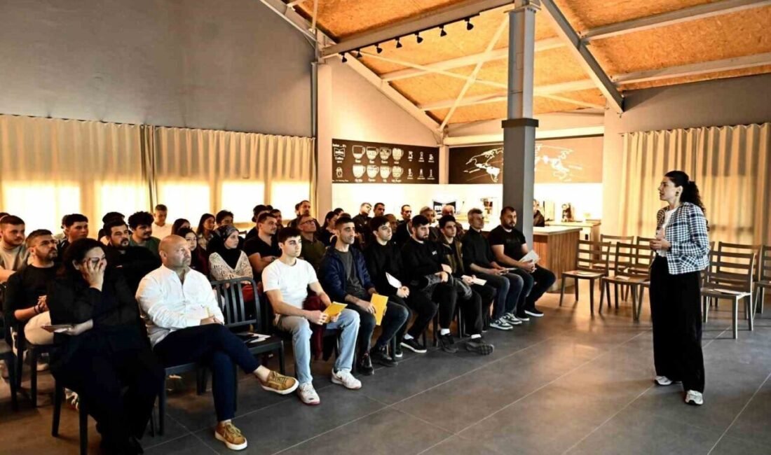 Antalya’da Muratpaşa Belediyesi, Gold Town Gıda Güvenliği ve Hijyen Sertifika