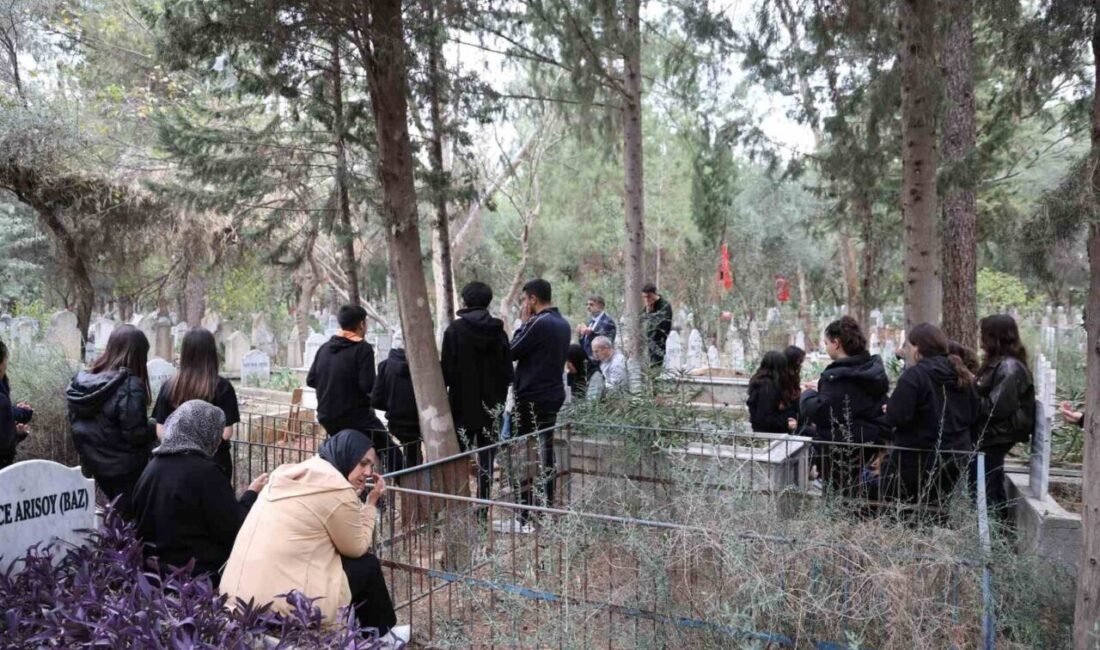 Adana’nın Kozan ilçesinde 2 yıl önce Öğretmenler Günü’nde hayatını kaybeden