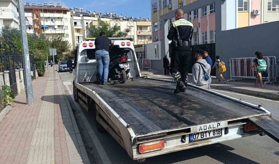 Antalya’nın Manavgat ilçesinde 75. Yıl İlköğretim Okulu yetkililerinin ihbarı üzerine