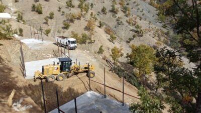 Onikişubat Belediyesi Fen İşleri Müdürlüğü ekipleri, vatandaşların yaşam kalitesini artırmak