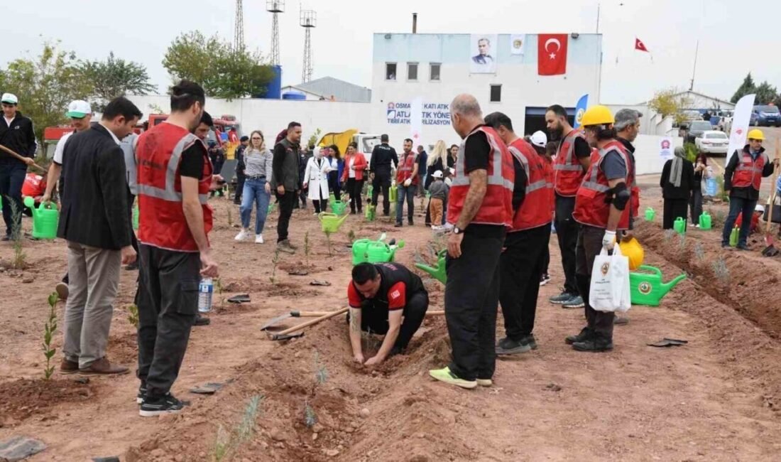 Osmaniye’nin Toprakkale ilçesinde, 11 Kasım Milli Ağaçlandırma Günü dolayısıyla düzenlenen