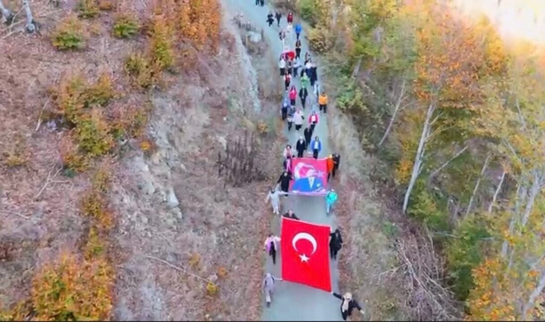 Osmaniye’de doğa severler, Türkiye Cumhuriyeti’nin kurucusu Gazi Mustafa Kemal Atatürk’ü