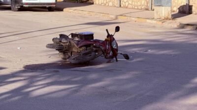 Isparta’nın Yalvaç ilçesinde otomobil ile motosikletin çarpıştığı kazada motosiklet sürücüsü