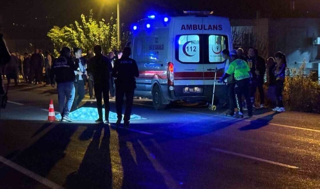 Antalya’nın Gazipaşa ilçesinde otomobilin çarptığı yaşlı adam hayatını kaybetti. Kaza,