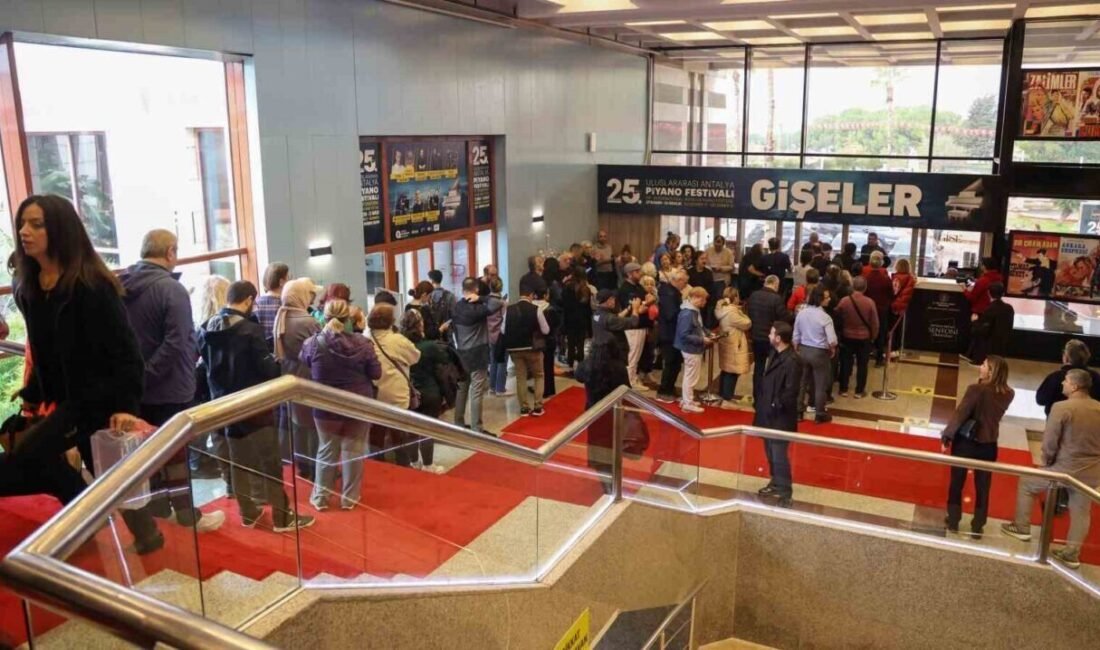 Antalya Büyükşehir Belediyesi ev sahipliğinde bu yıl 25. si düzenlenen