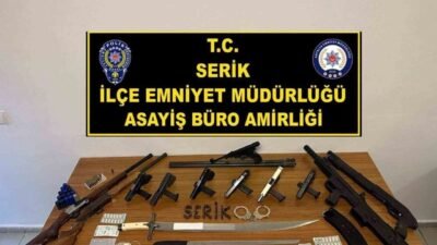 Antalya’nın Serik ilçesinde polis ekiplerince gerçekleştirilen eş zamanlı operasyonda, çok