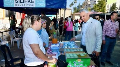Mersin’in Silifke ilçesinde Gazipaşa İlkokulu tarafından düzenlenen etkinlik, öğrenci, veli