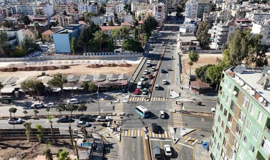 Mersin Büyükşehir Belediyesi, Tarsus Atatürk Caddesi’nde işlevsiz kalan Şehit Pilot