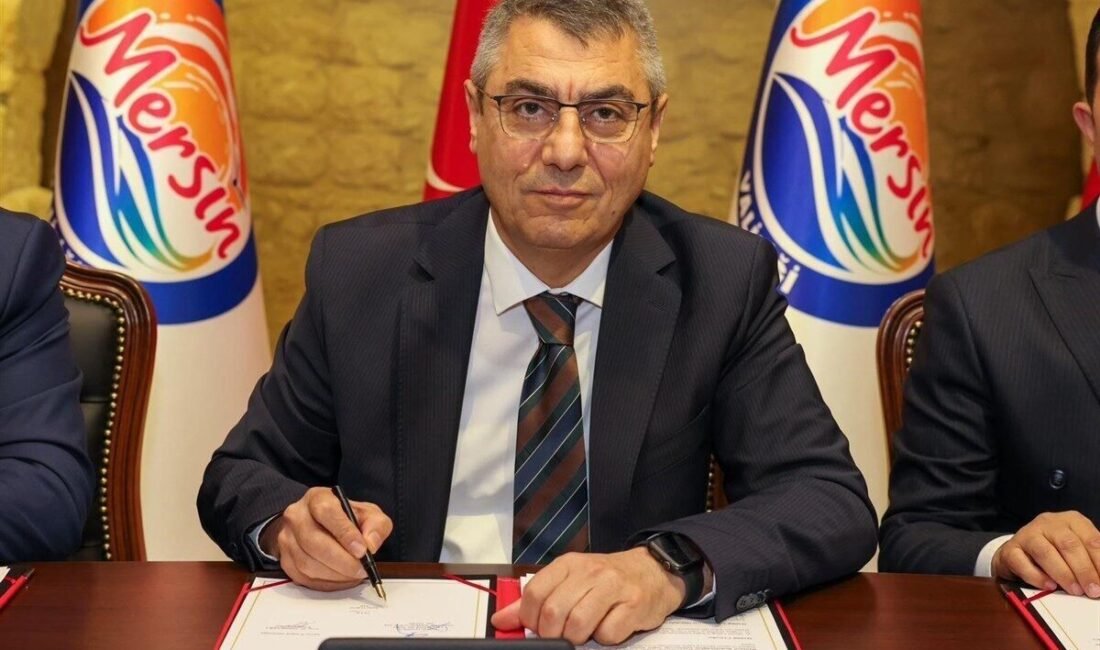 Mersin Valisi Atilla Toros’un himayelerinde, hayırsever iş insanı Coşkun Doğmuş