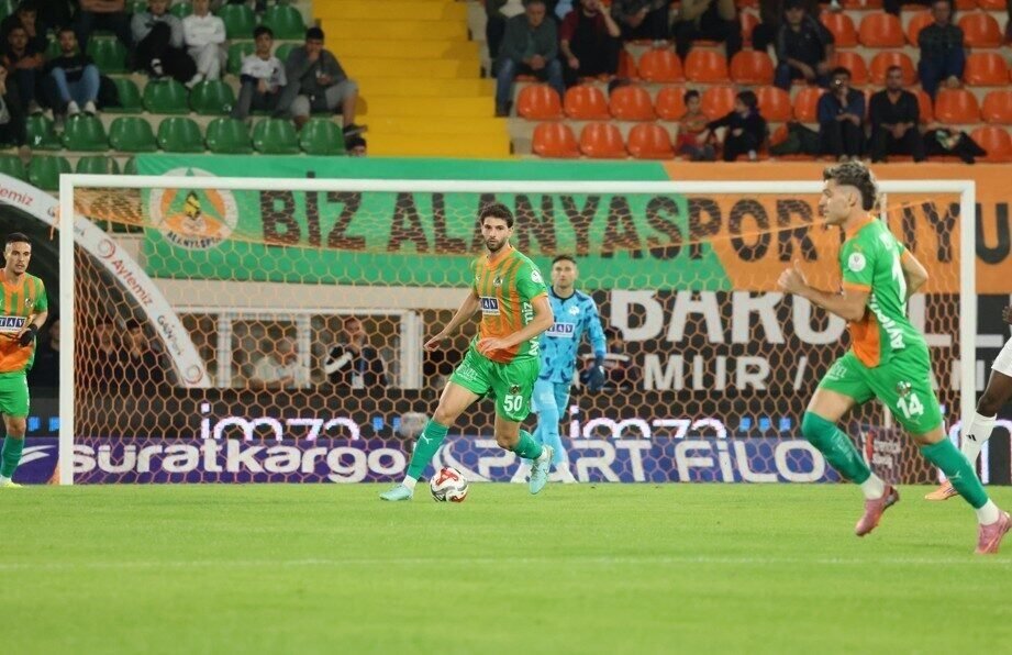 Trendyol Süper Lig’in 11. haftasında Alanyaspor, sahasında Gaziantep FK ile