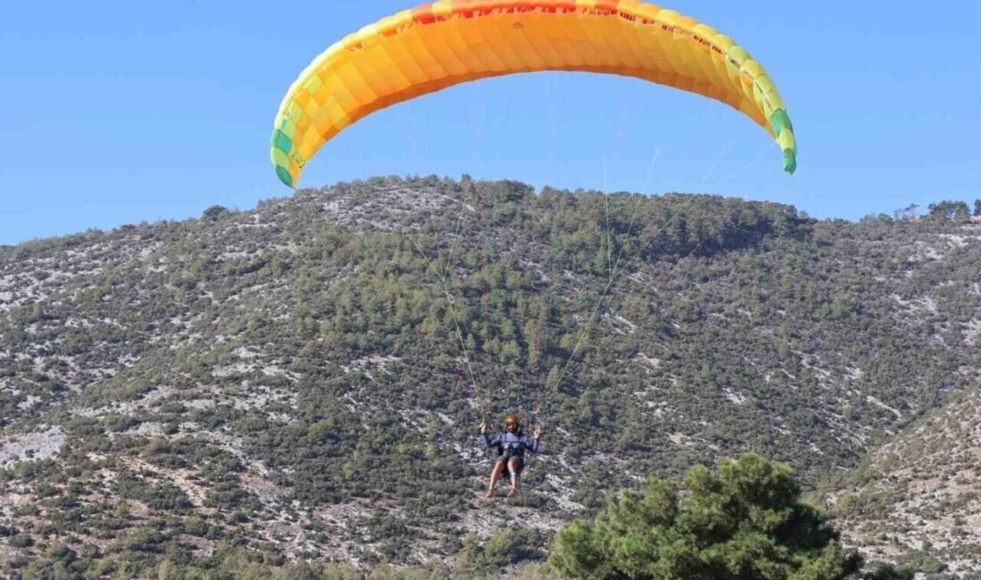 Mersin’in Anamur ilçesinde, Türkiye Hava Sporları Federasyonu tarafından düzenlenen Yamaç