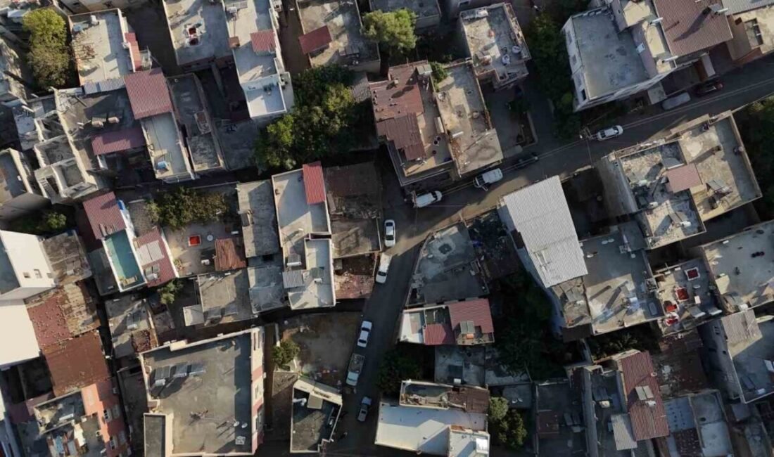 Deprem kuşağında yer alan Türkiye’de kentsel dönüşüm çalışmaları ağır ilerliyor.