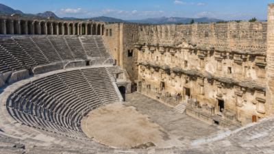 Aspendos Antik Tiyatrosu giris ucreti 2026: 500 TL. Calisma saatleri,