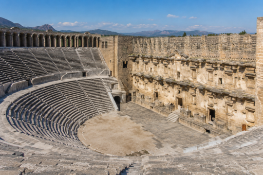 Aspendos Antik Tiyatrosu giris ucreti 2026: 500 TL. Calisma saatleri,