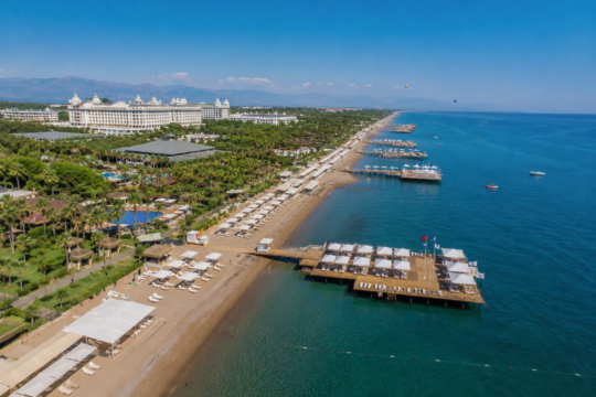 Belek otellerinden yapabileceginiz en iyi gunubirlik geziler: Aspendos (15 km),