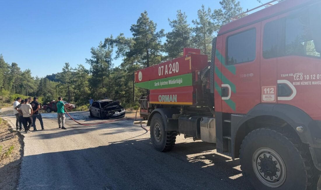 Serik Gökçepınar Mahallesi'nde seyir halindeki 07 APG 77 plakalı otomobilde