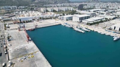 Yüksek ihracat performansı, güçlü dış ticaret dengesi ile Antalya Serbest