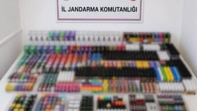 Antalya kaçak elektronik sigara operasyonu kapsamında, Alanya ilçesinde jandarma ekiplerince