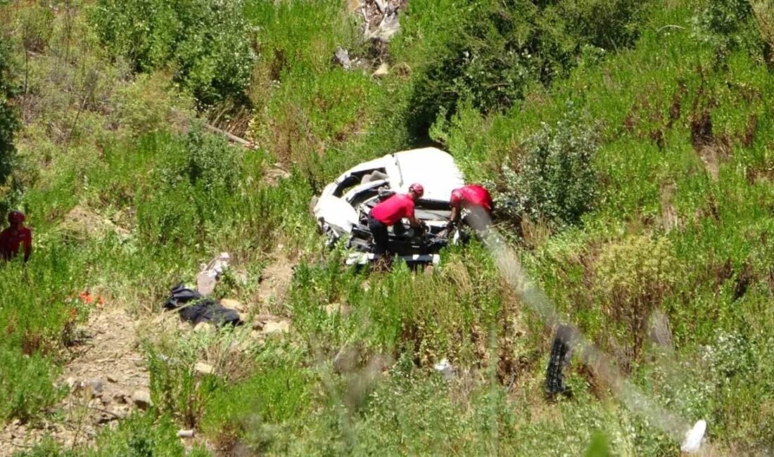 Antalya’nın Manavgat ilçesinde uçuruma yuvarlanan araçta hayatını kaybeden 5 kişinin