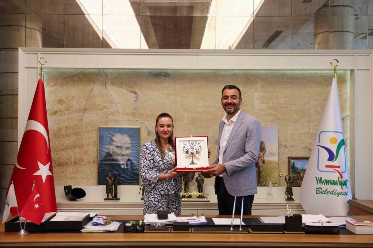 Antalya Büyükşehir Belediyesi Başkan Vekili Büşra Özdemir, Manavgat’ta Büyükşehir Belediyesi