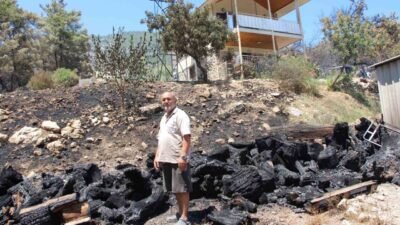 Antalya’nın Kumluca ilçesine bağlı Yazır Mahallesi’nde kontrol altına alınan orman