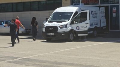 Antalya’nın Kepez ilçesinde genç bir kadın, kendisine takıntılı olduğu öne