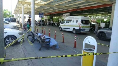 Antalya’da hastane çevresinde yaşaan evsiz şahsın bankta cansız bedeni bulundu.
