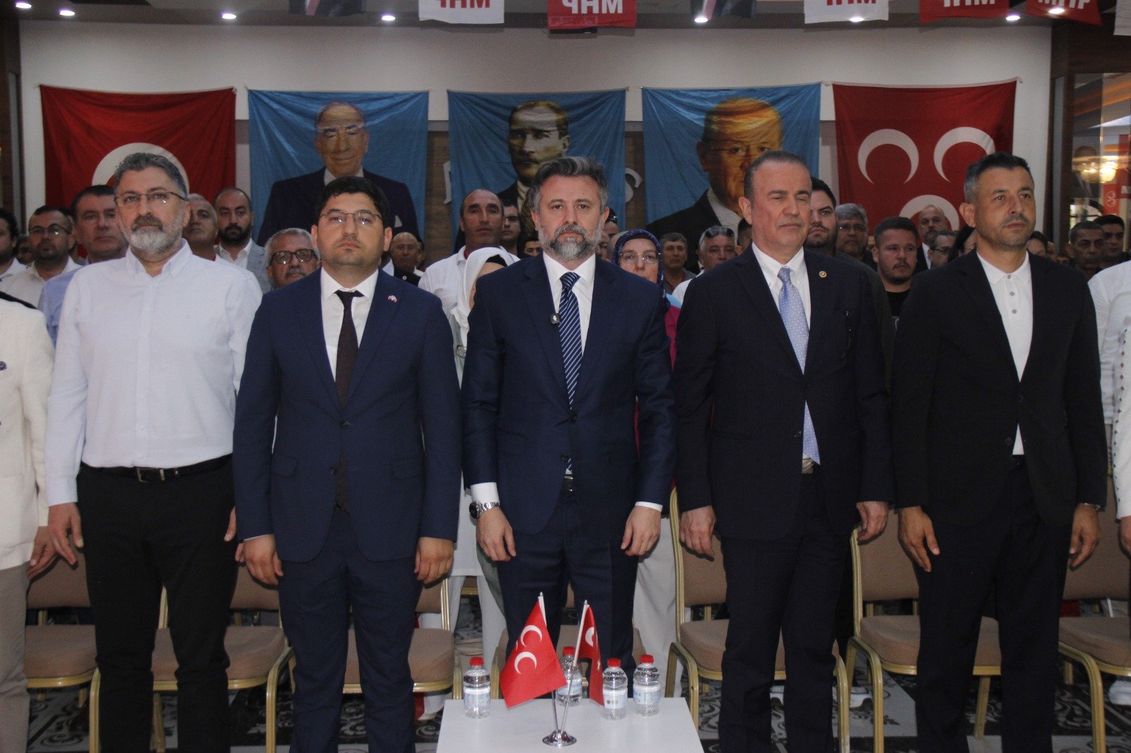 MHP Serik İlçe Başkanlığı kongresinde protokol ve davetliler