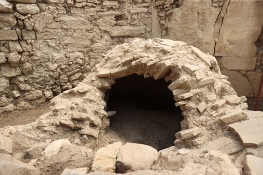 Serik Aspendos tiyatro caddesi, antik tiyatro ile akropolisi bağlayan 300