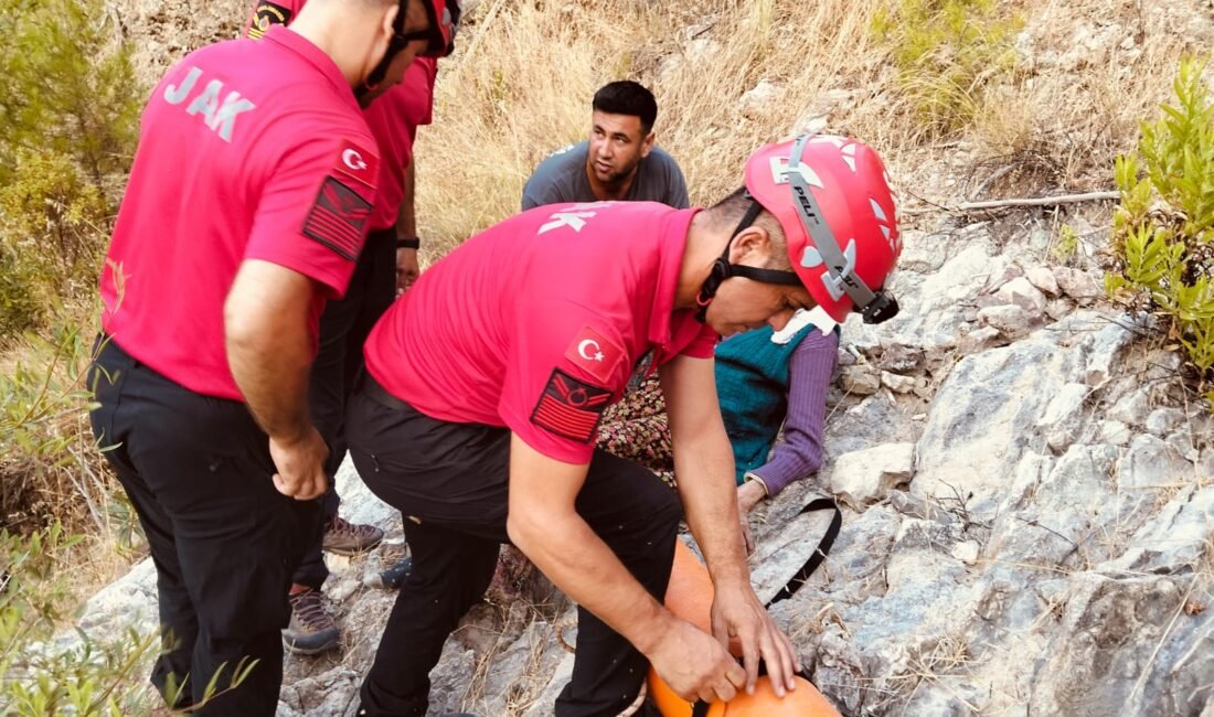 Serik Haspınar'da kaybolan alzheimer hastası Gülsüm Demir, JAK ve jandarma