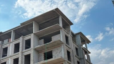 Serik inşaat işçi kazası: Serik'te bir inşaatta beton blok düşmesiyle