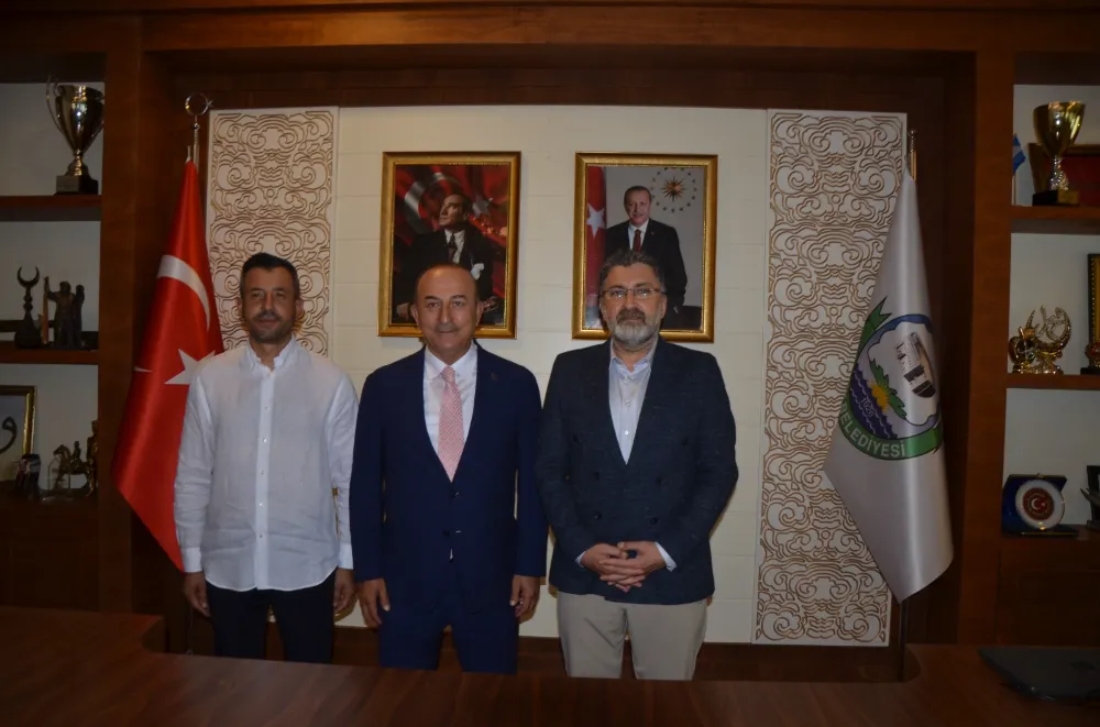 Serik tapu sorunu çözümü kapsamında Mevlüt Çavuşoğlu, Belediye Başkanı Kadir