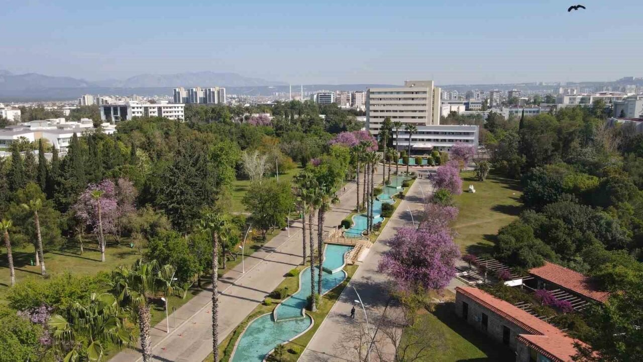 Akdeniz Üniversitesi tarafından çevre alanındaki çalışmaları desteklemek ve çevre bilincinin