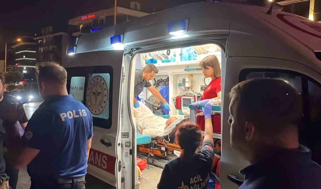 Antalya’nın Alanya ilçesinde apartman çatısına çıkıp intihara teşebbüs eden şahıs,