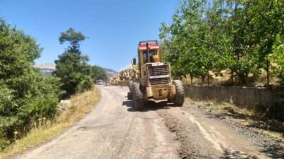 Antalya Büyükşehir Belediyesi kırsal yollarda bakım onarım ve alt yapı