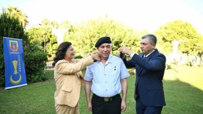 Antalya İl Jandarma Komutanlığında düzenlenen törenle 1 general, 7 subay,