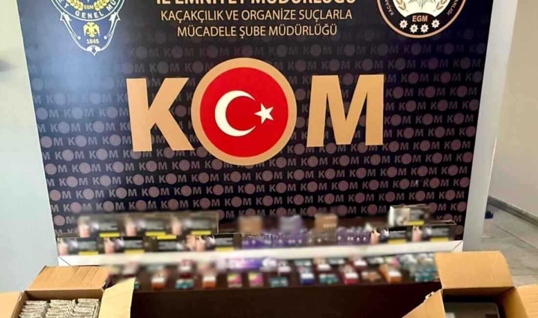 Antalya’da 22 adet kaçak tarihi eser yakalandı; KOM ekiplerinin bir