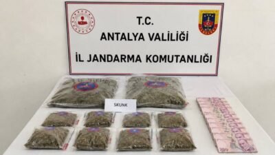 Antalya’nın Döşemaltı ilçesinde, Antalya İl Jandarma Komutanlığınca düzenlenen uyuşturucu operasyonunda