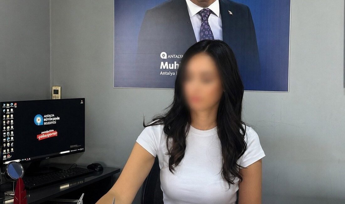 Antalya’da fuhuşa aracılık ettikleri gerekçesiyle düzenlenen operasyonlarda gözaltına alınan 12