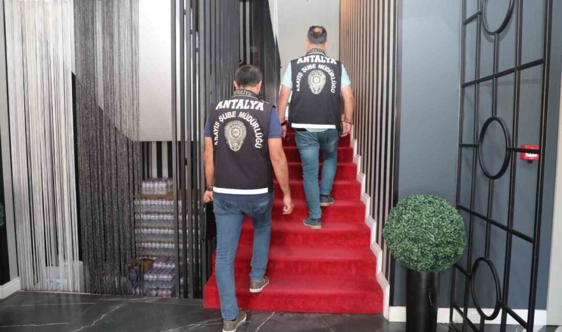 Antalya Emniyet Müdürlüğü ekipleri tarafından günübirlik konaklama yerleri ve araç