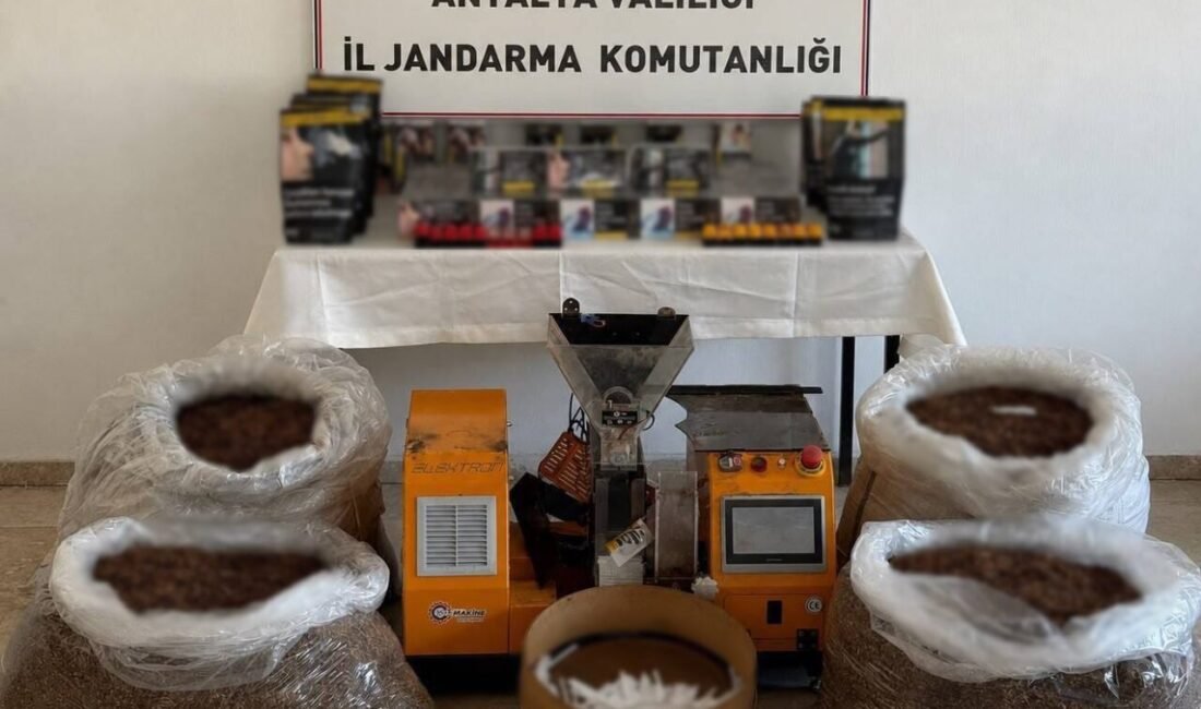 Döşemealtı’nda jandarmanın kaçak tütün operasyonunda 280 kilo kıyılmış tütün, 15