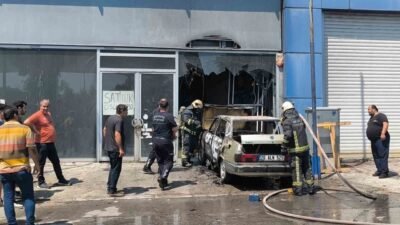 Antalya’nın Kepez ilçesinde sahibinin sabah saatlerinde iş yeri önüne park