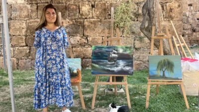 5 yaşında geçirdiği kazada iki kolunu kaybeden Ressam Ayşe Işık,