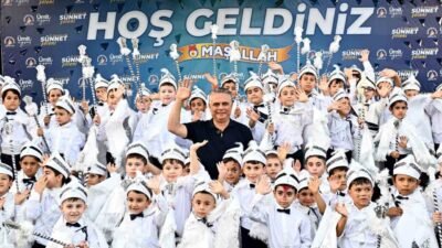 Muratpaşa Belediye Başkanı Ümit Uysal, 12’nci Geleneksel Sünnet Şöleni’nde, “Bu