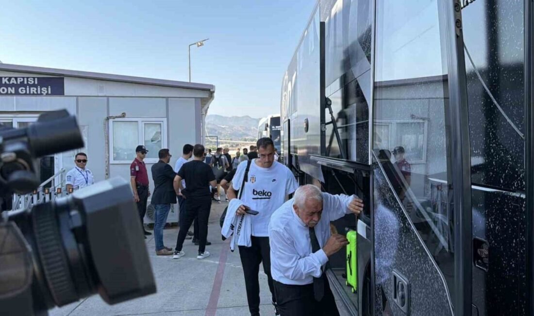 Trendyol Süper Lig’in 2. haftasında Corendon Alanyaspor ile karşılaşacak Beşiktaş’ın