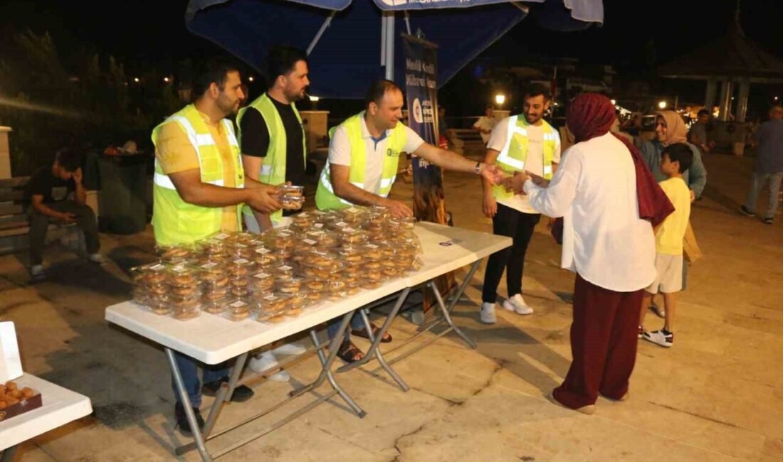 Antalya Büyükşehir Belediyesi, Mevlit Kandili vesilesiyle kent genelindeki 19 ilçede